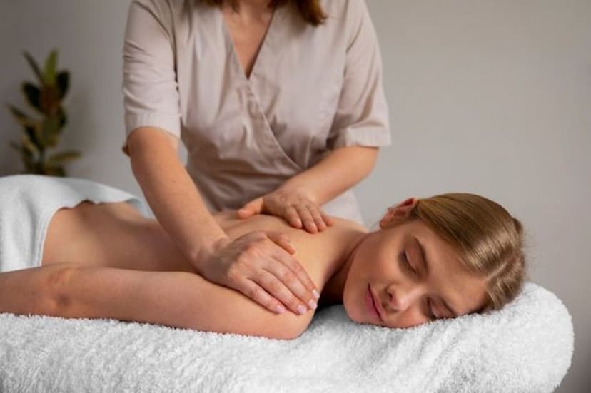 Nóng Trong, Mụn Lưng, Hay Cáu Gắt? Massage Hạ Hỏa Tại tigon massa